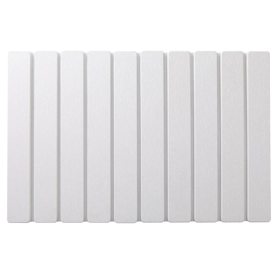 Elegant Slatted Dining Table Mat