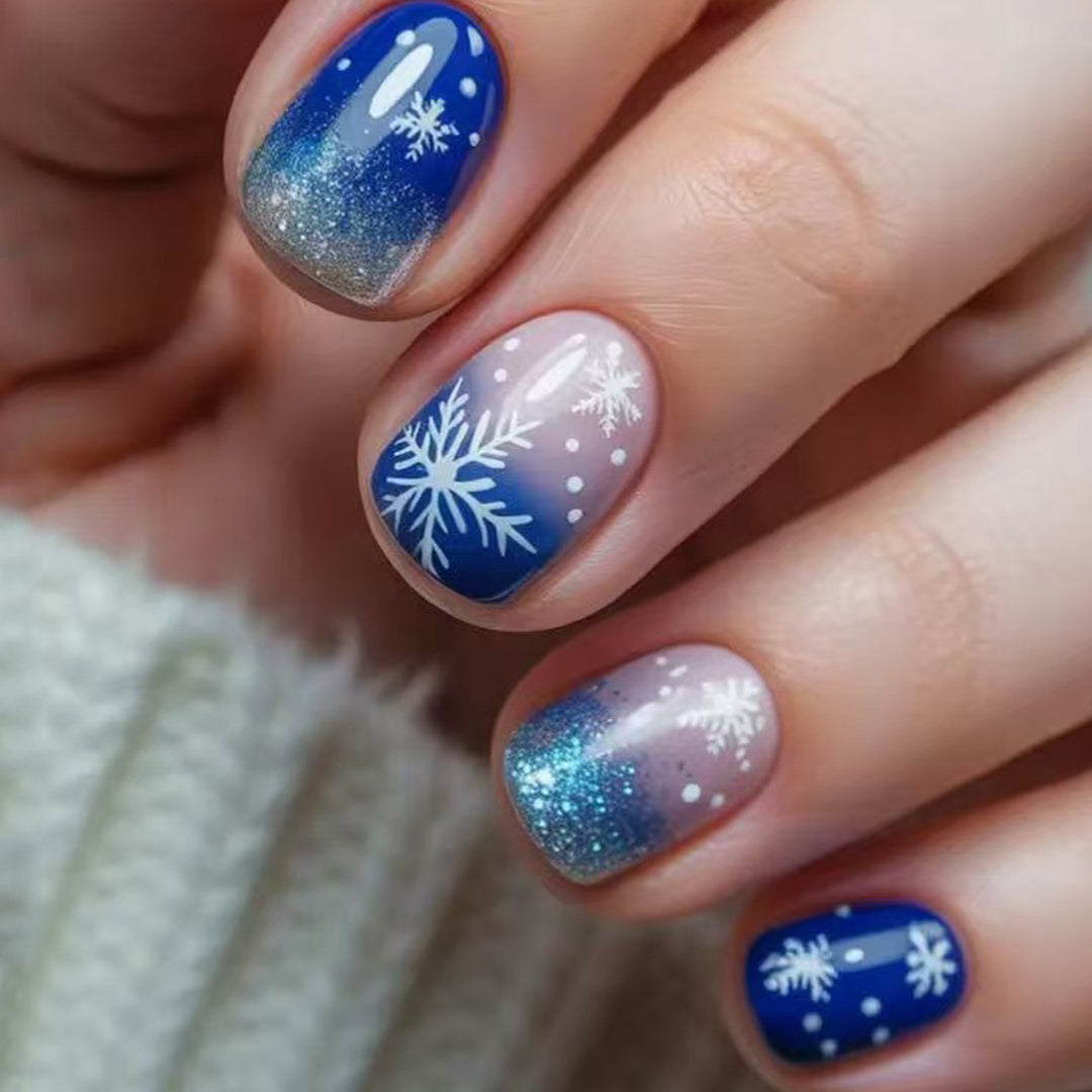 Winter-Themed Snowflake Nail Art Kalsten