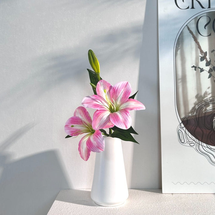 Elegant Decorative Lily Arrangement