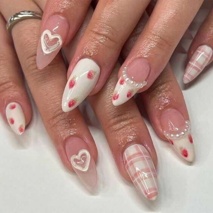 Elegant Press-On Nail Art Kalsten