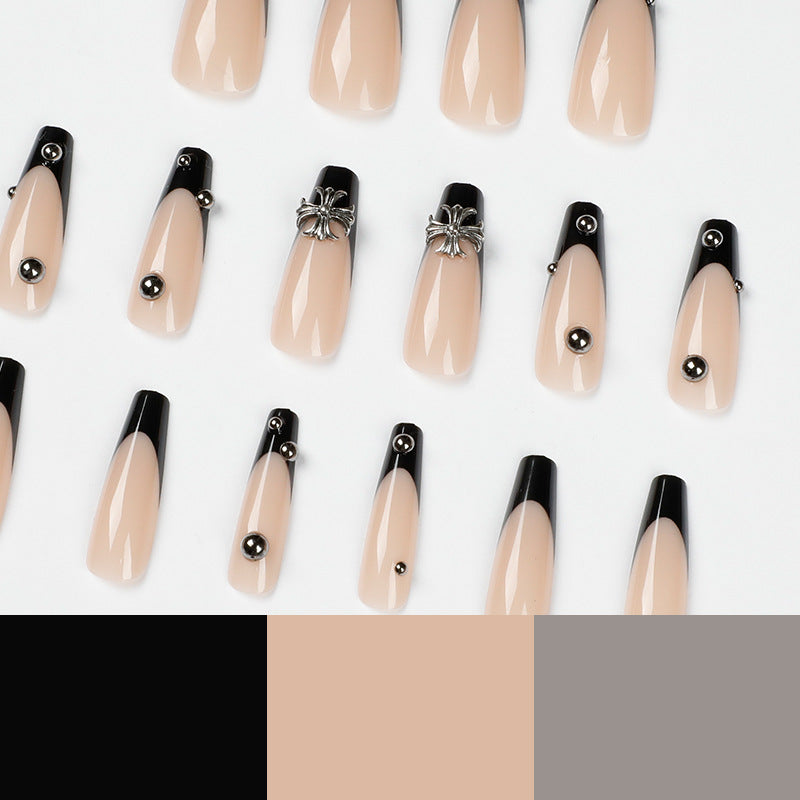 Stylish artificial nails with extravagant design Kalsten