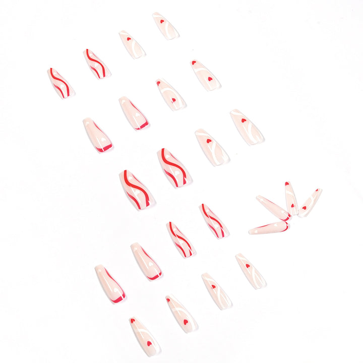 Artificial nail art with hearts Kalsten