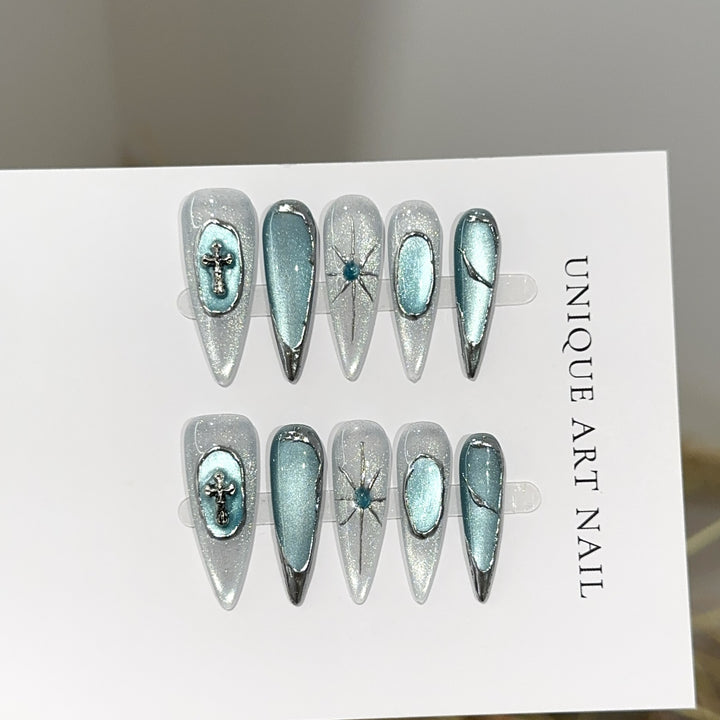 Artistic Themed Press-On Nail Set with Unique Designs