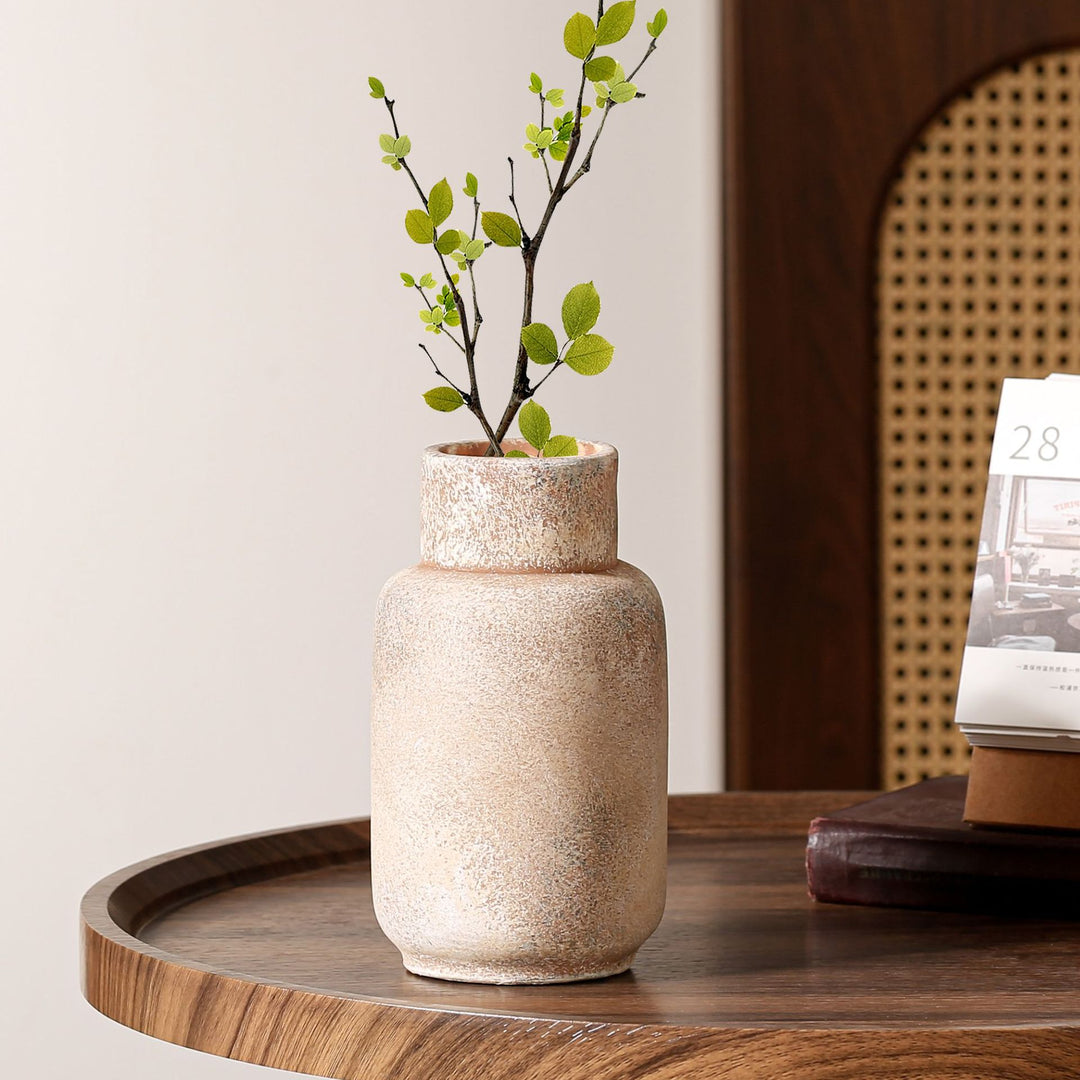 Handcrafted ceramic vase Kalsten