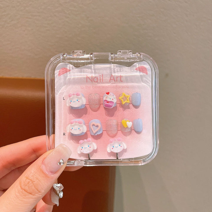 Creative artificial nails with 3D designs Kalsten