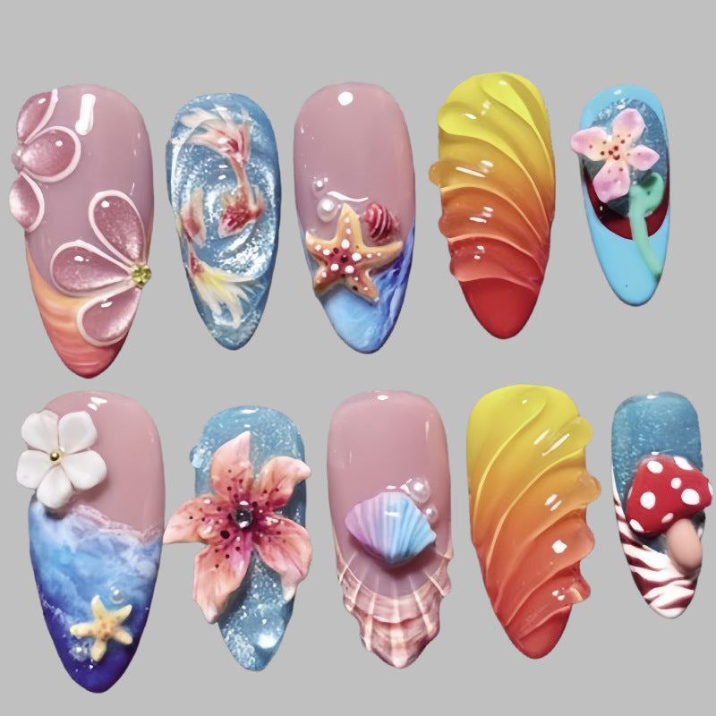 Artful nail designs with maritime motifs Kalsten