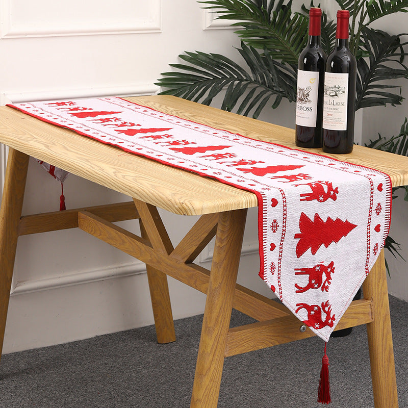 Christmas table runner with reindeer motif Kalsten