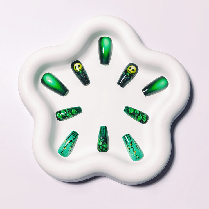 Creative Nail Art Set with Green Design Kalsten