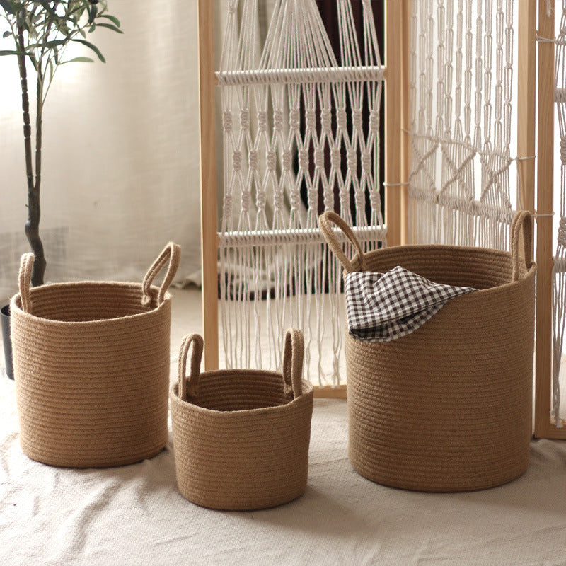 Handcrafted storage basket made of natural material Kalsten