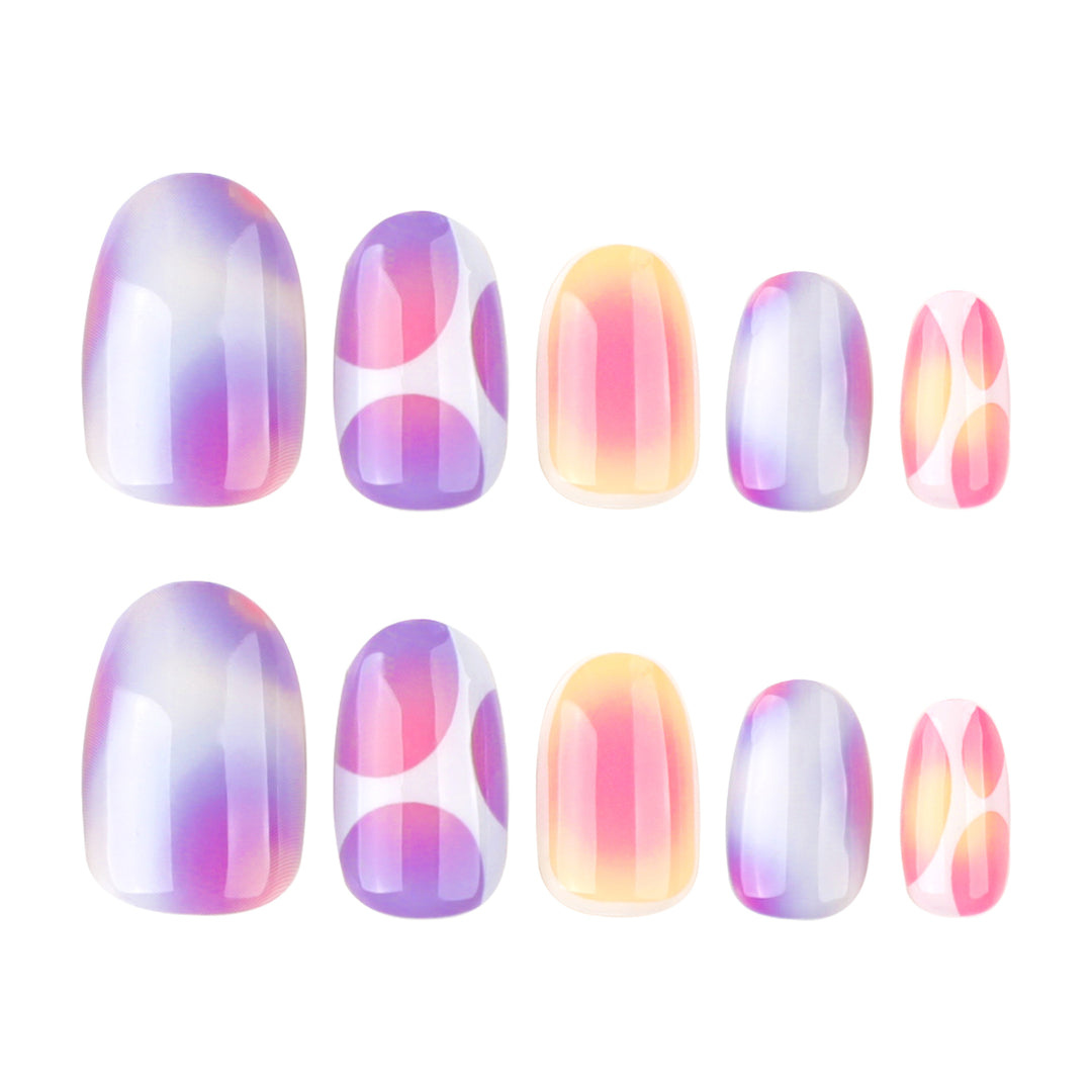 Elegant and creative nail art with a gentle gradient and geometric accents Kalsten