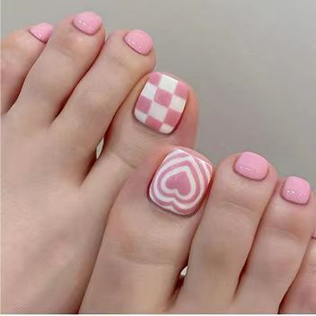 Artistic toenail designs Kalsten