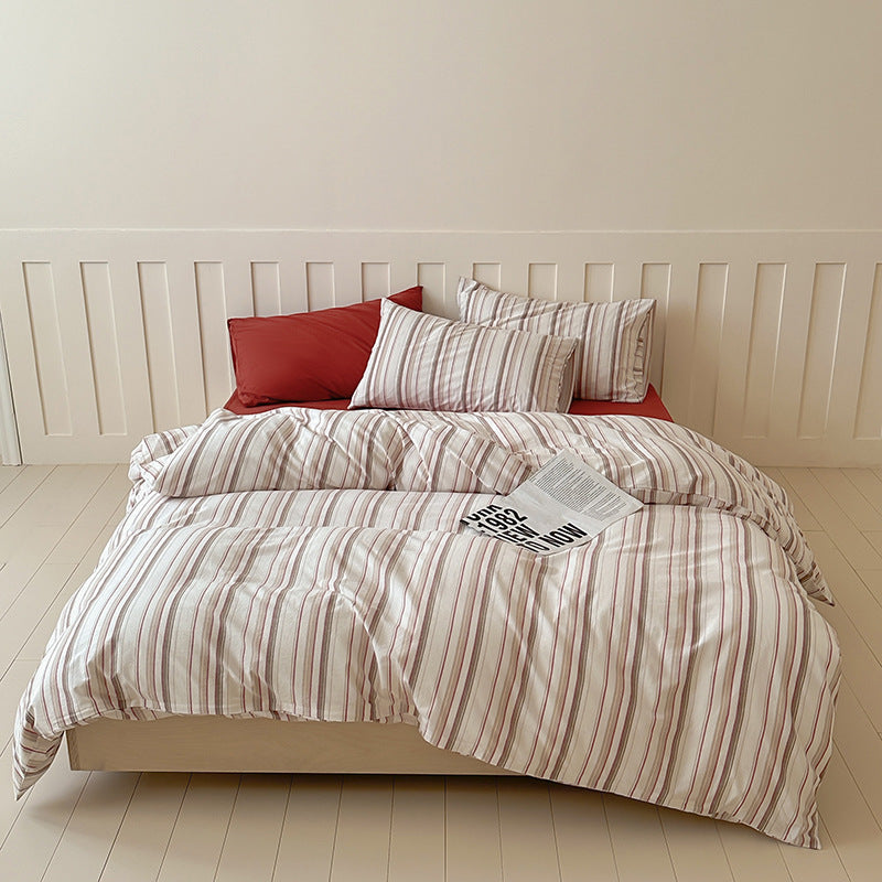 Striped cotton bedding set with duvet cover and pillowcases