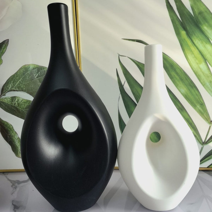 Artistic Contemporary Teardrop Vase Kalsten