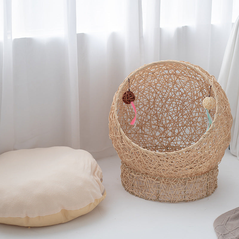 Cozy cat bed made of handwoven natural material Kalsten