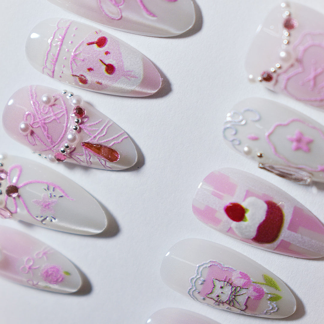 Decorative Press-On Nail Art Set Kalsten