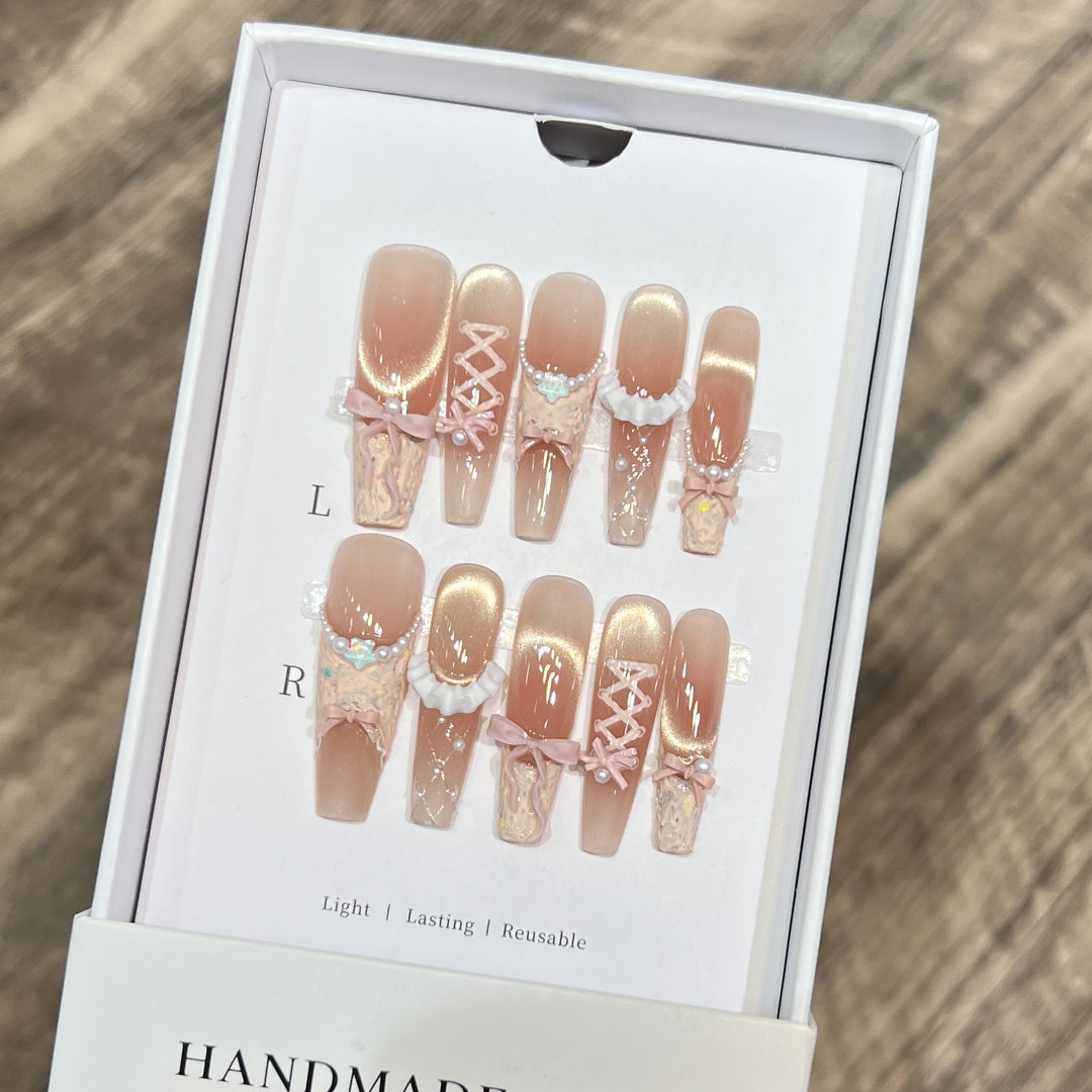 Artistic Press-On Nail Art Set with Unique Decorative Elements Kalsten
