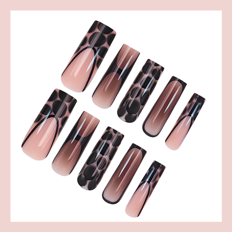 Artificial nail set with elegant decorations and modern design Kalsten