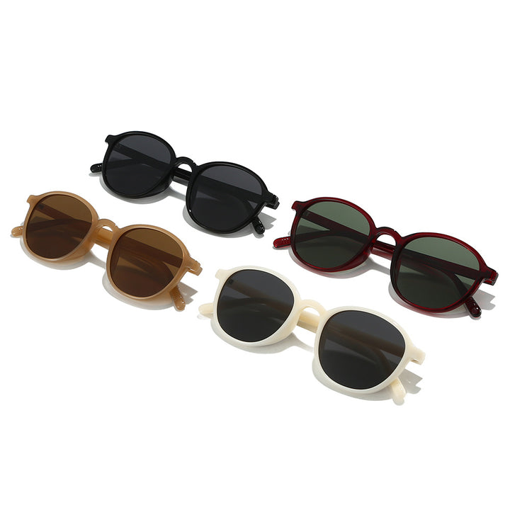 Ladies fashionable sunglasses in classic oval design Kalsten