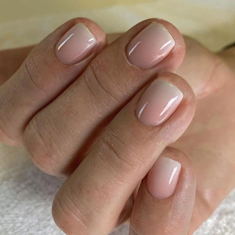 Elegant Nail Art in Natural Ombre Style Kalsten