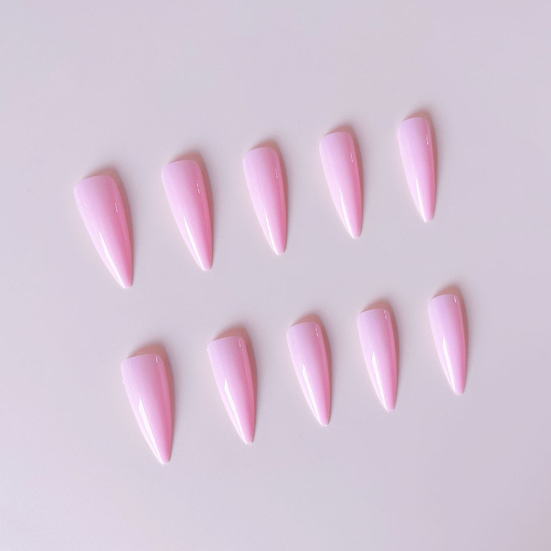 Artificial nail set with pointed design elements Kalsten