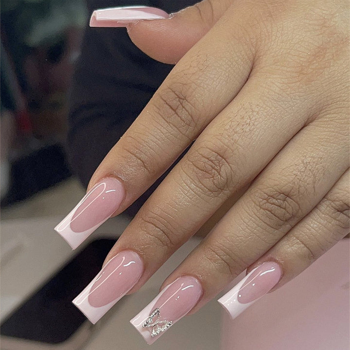 Nail art set with elegant high-gloss finish and creative accents Kalsten