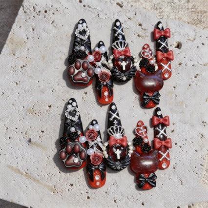 Gothic-Inspired Theatrical Press-On Nail Art Set