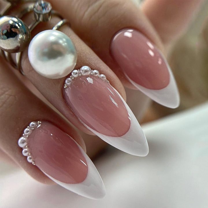 Artificial nail set with elegant French lace and pearl-decorated accents Kalsten