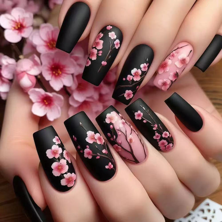 Artificial nail set with floral accents and matte finish Kalsten