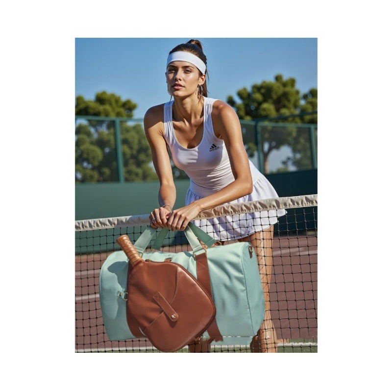 Elegant sports and travel bag with integrated accessory compartment Kalsten