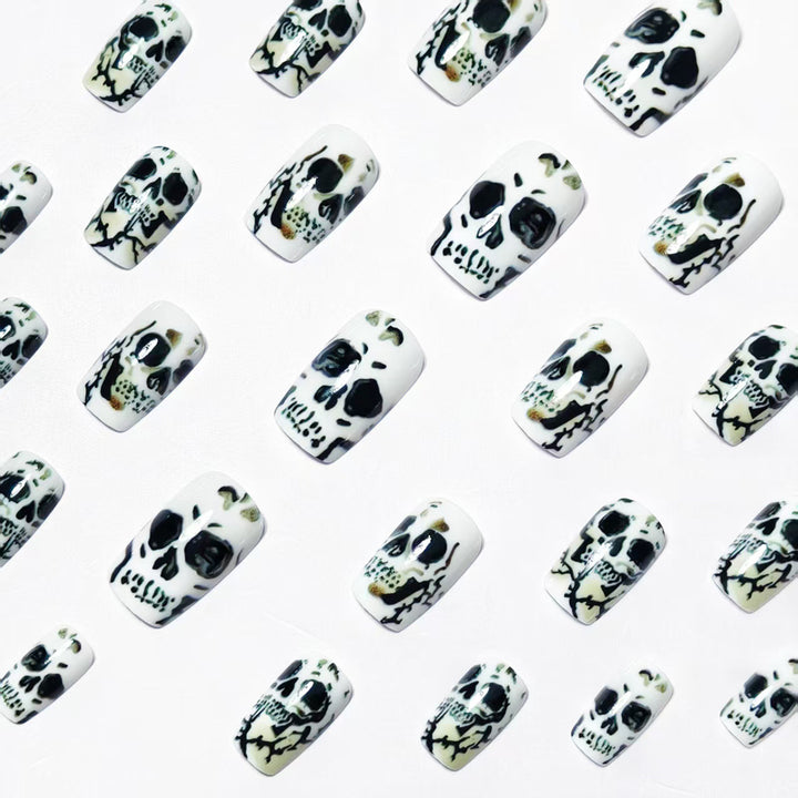 Creative artificial nails with lovingly detailed skull design Kalsten