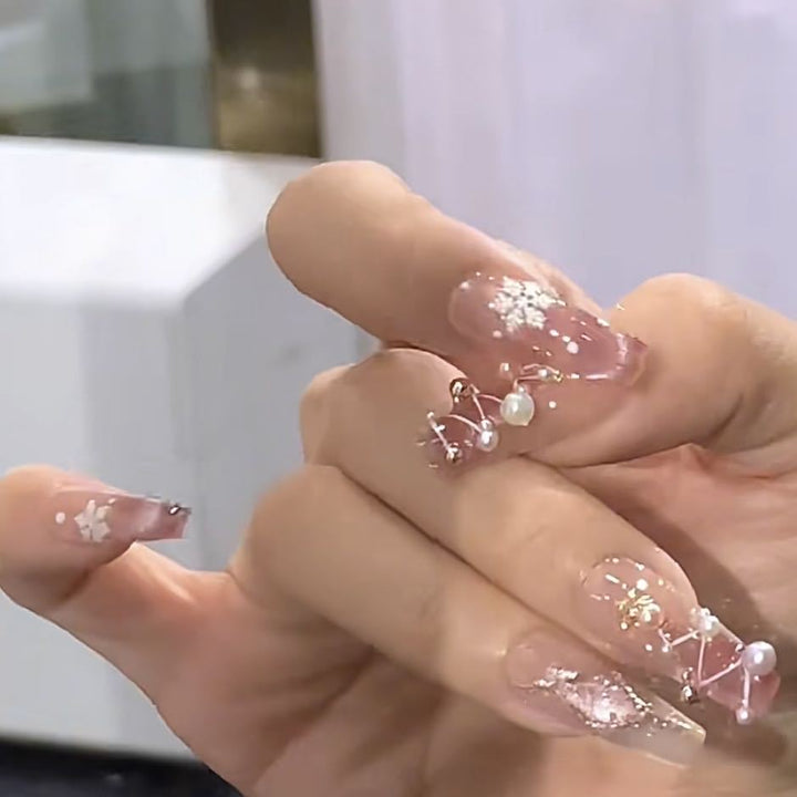Decorative Festive Press-On Nails Kalsten