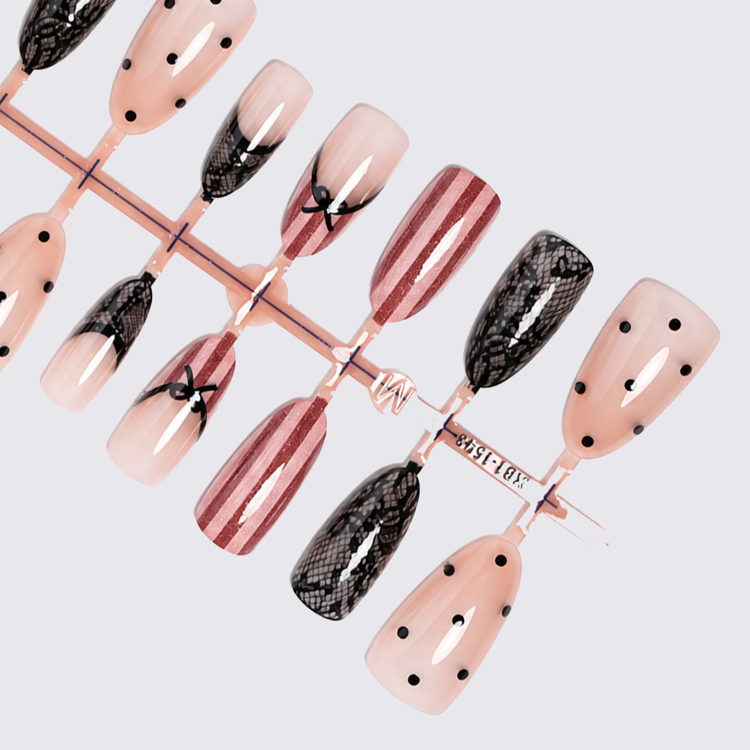 Acrylic nail set with elegant bow and lace accents Kalsten