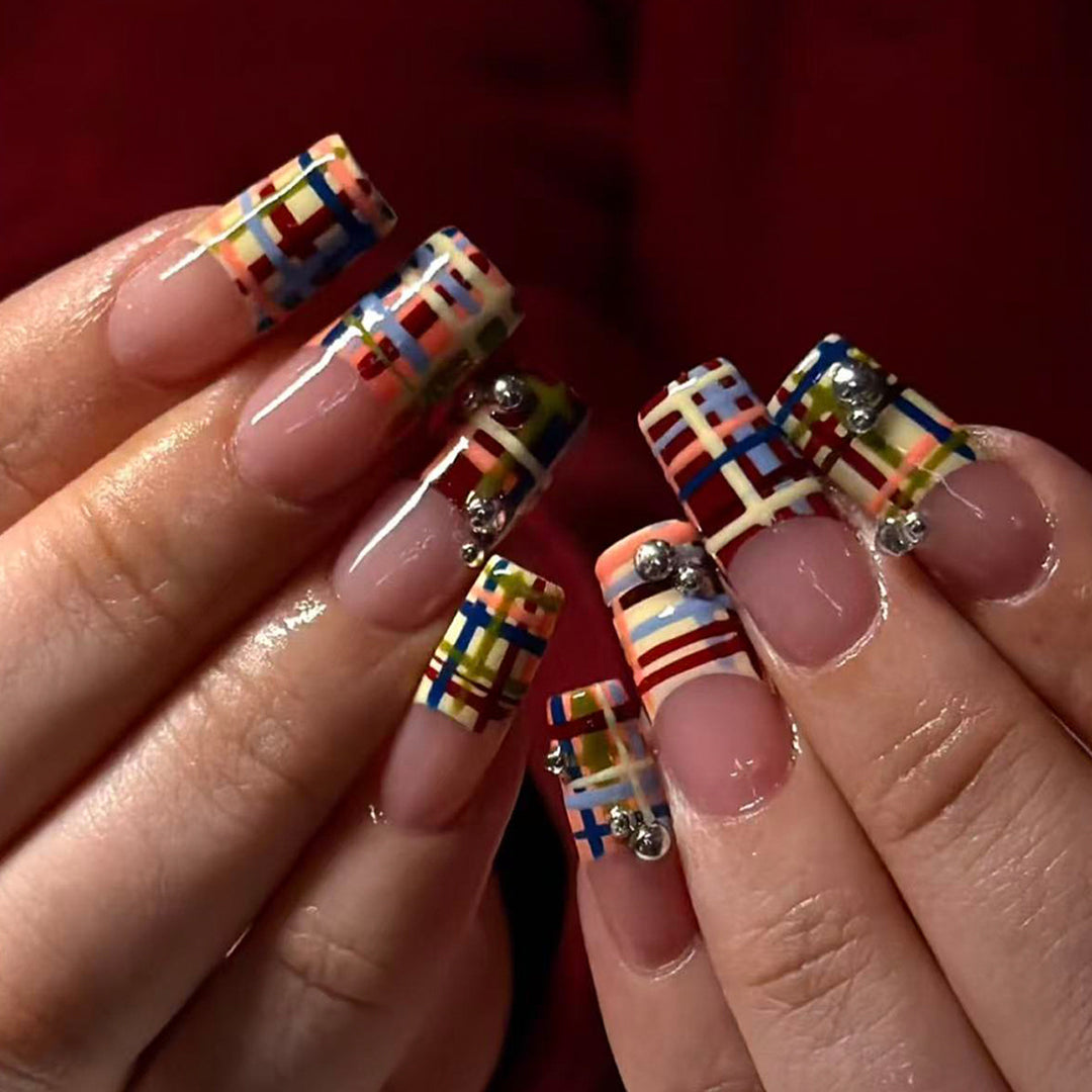 Artificial nails with trendy design Kalsten