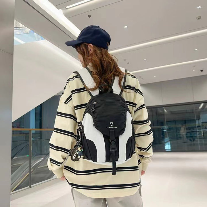 Lightweight Hiking Daypack