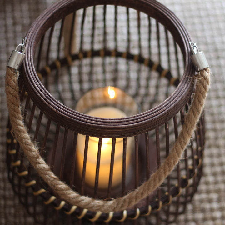 Stylish lantern made of rattan with wooden frame Kalsten