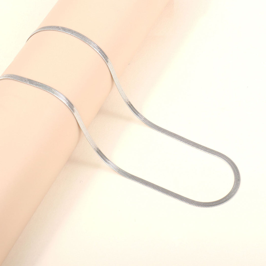 Sleek Slim Silver Chain Necklace Kalsten