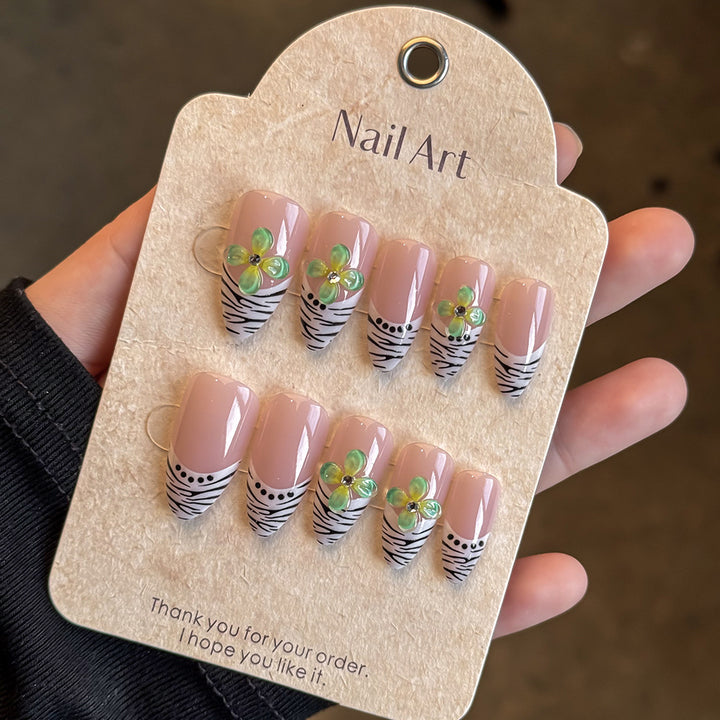 Artistic Nail Decoration Set Kalsten