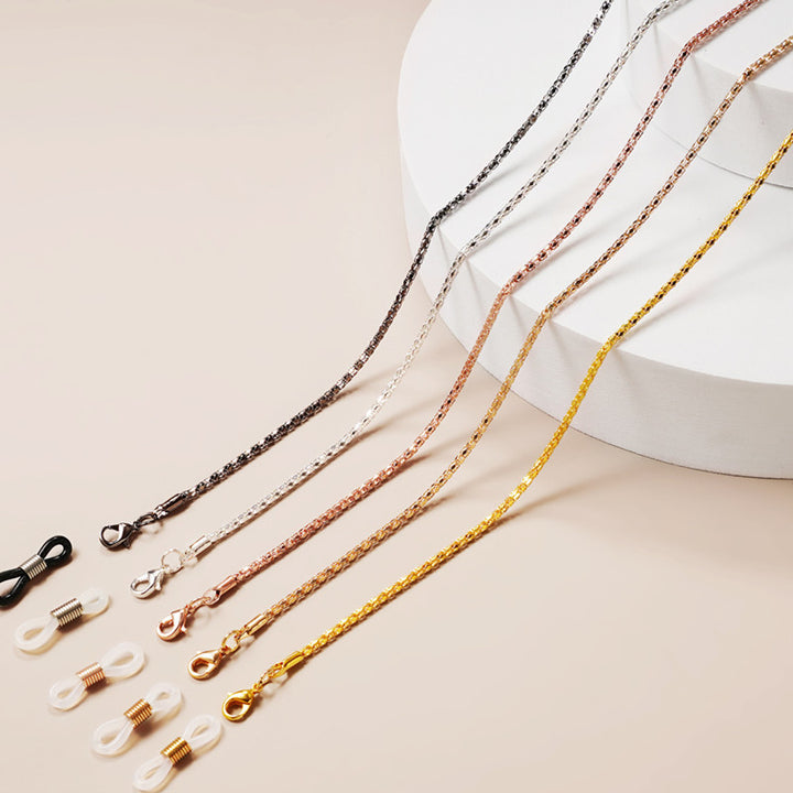 Elegant Pearl-Embellished Chain Kalsten