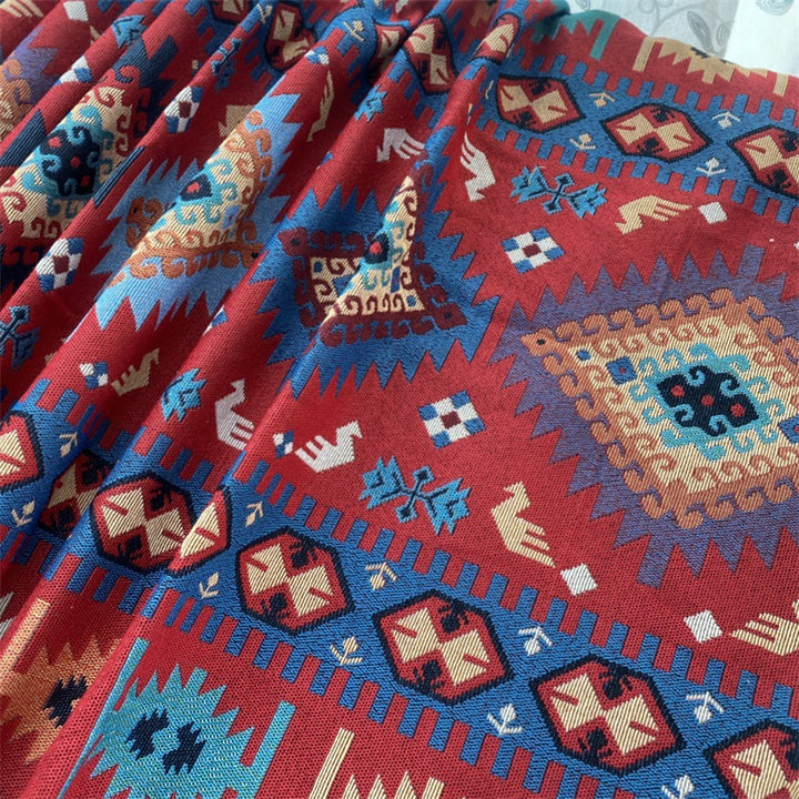 Artistic Floral Patterned Throw Blanket