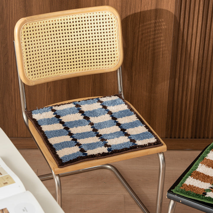 Hand-tufted square bath mat with high pile and non-slip bottom Kalsten