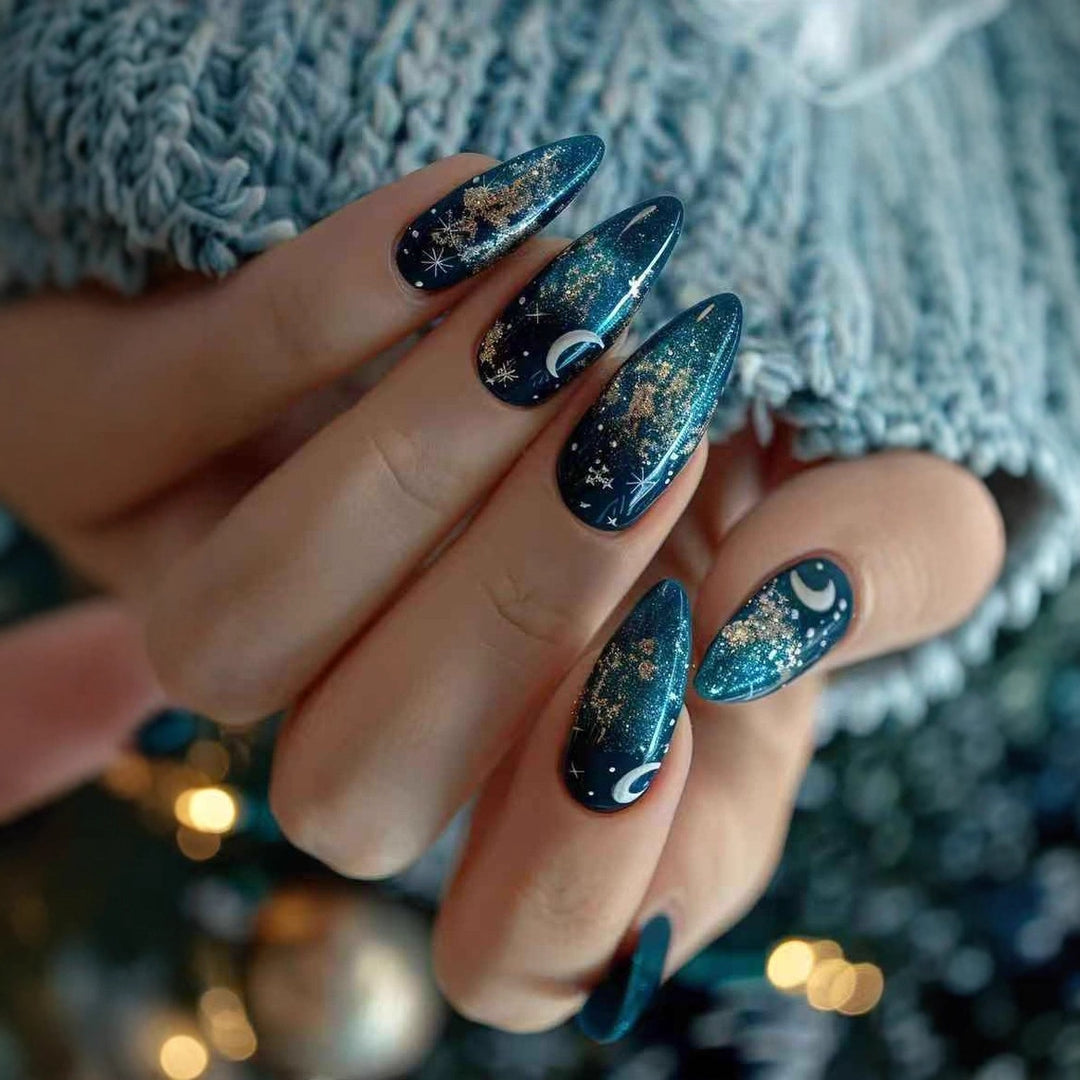 Glamorous artificial nails with sparkling star and moon motifs Kalsten