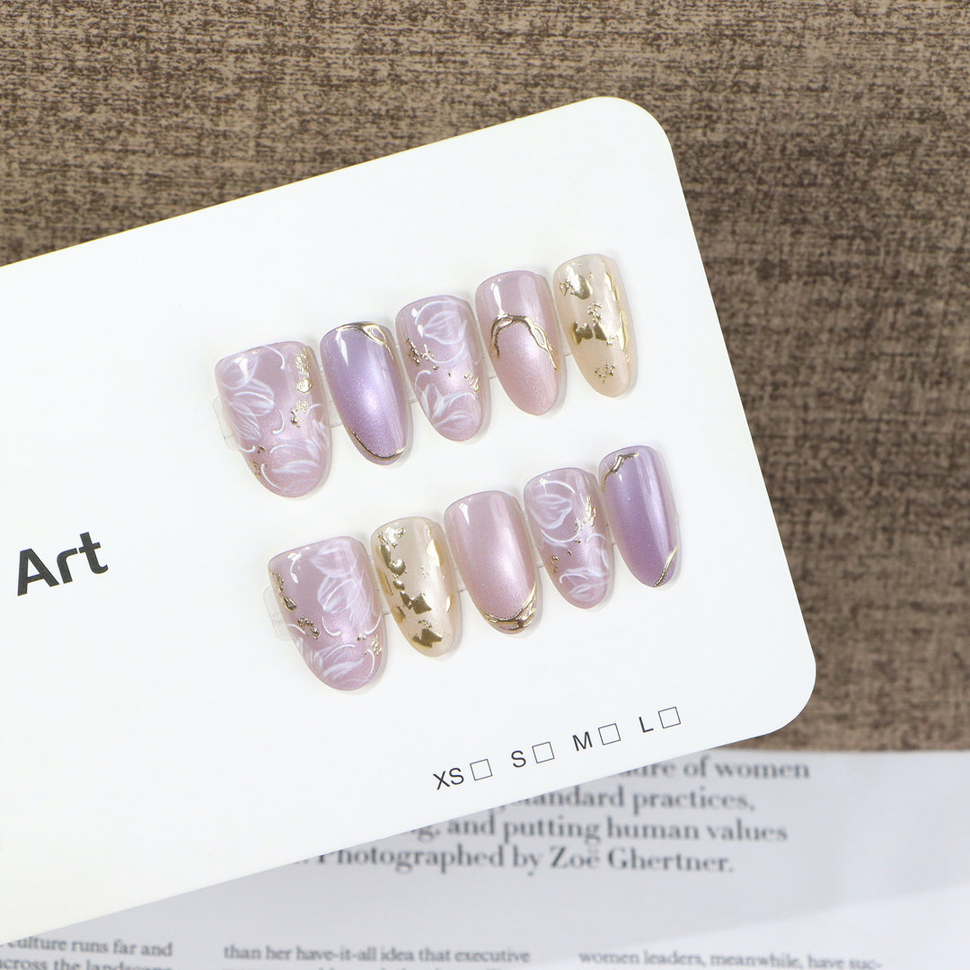 Floral and Metallic Press-On Nail Art Kalsten