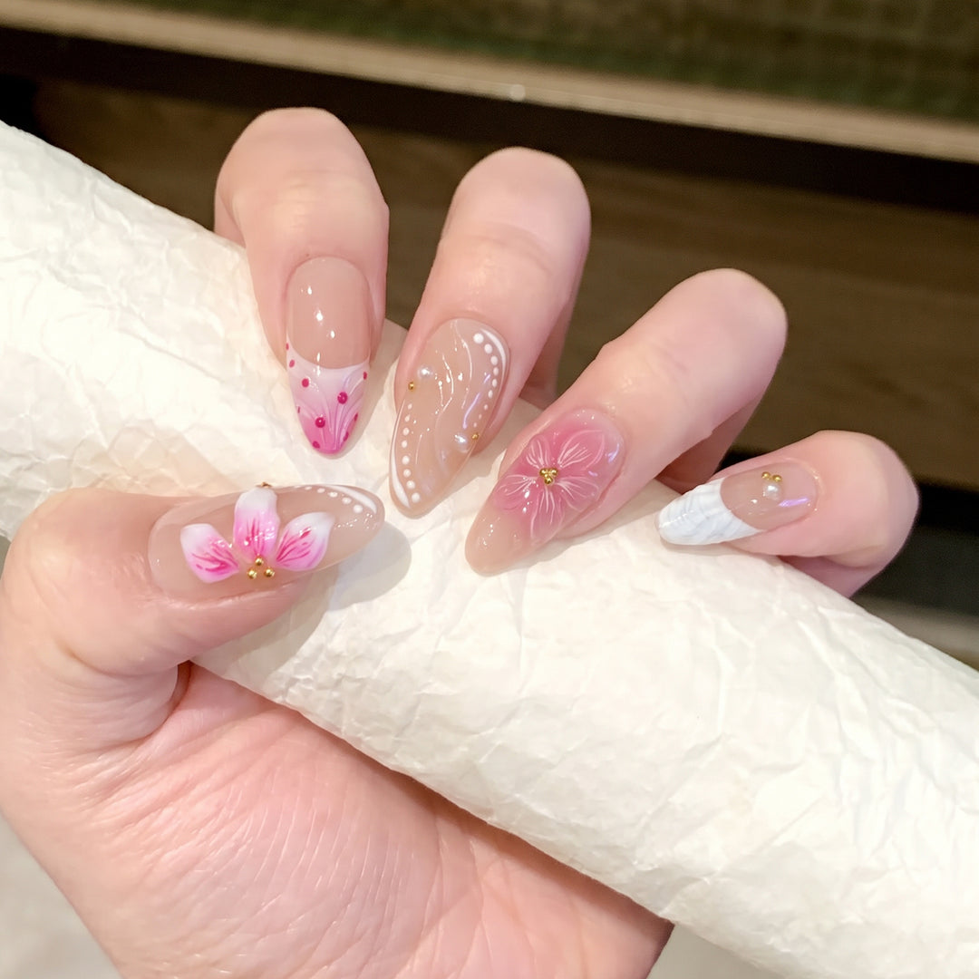 Floral Accent Press-On Nail Art Set Kalsten