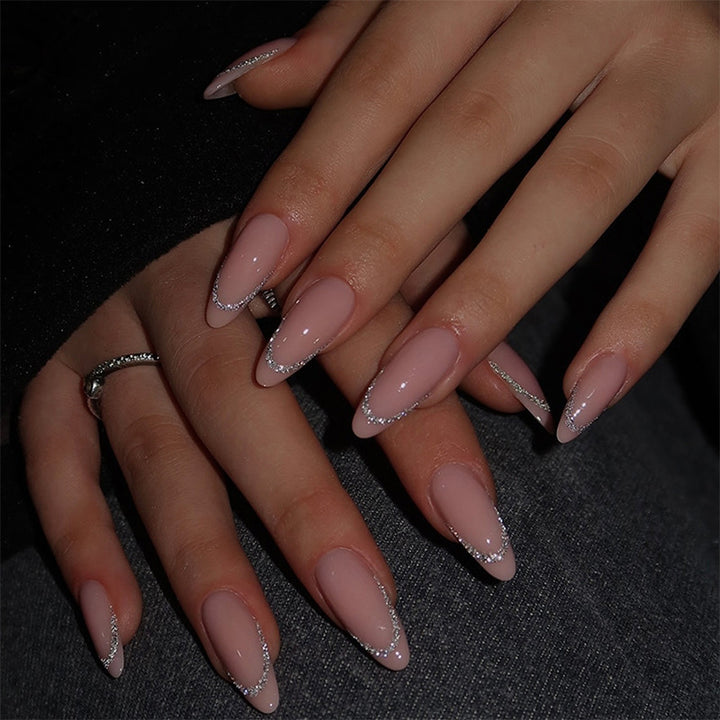 Artificial nail set with natural look and flexible fit Kalsten