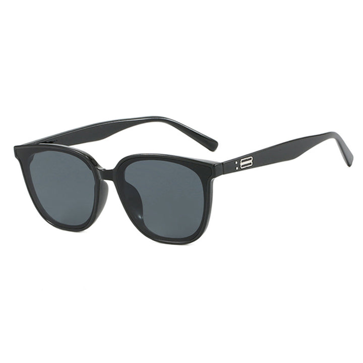 Women’s sunglasses in modern chic style Kalsten
