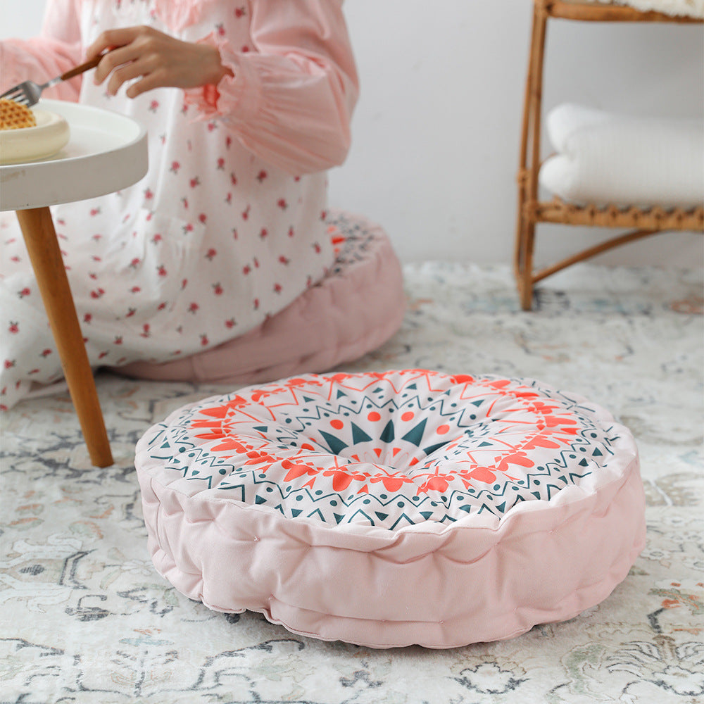 Round seat cushion with mandala print, thickly padded floor seating mat and carrying handle Kalsten