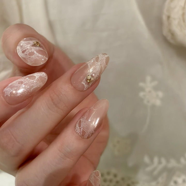 Elegant artificial nails with tips and glitter Kalsten