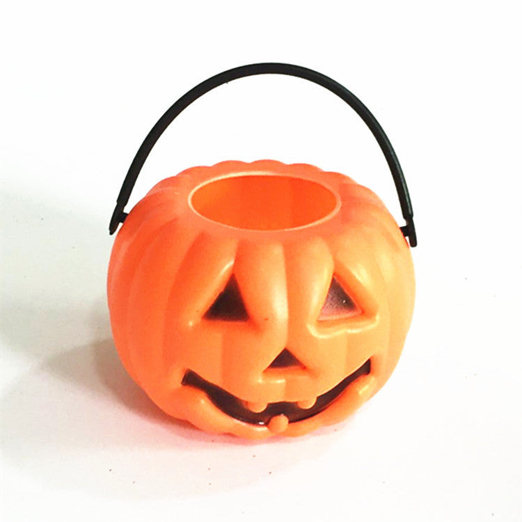 Halloween-Themed Trick-or-Treat Candy Bucket Kalsten