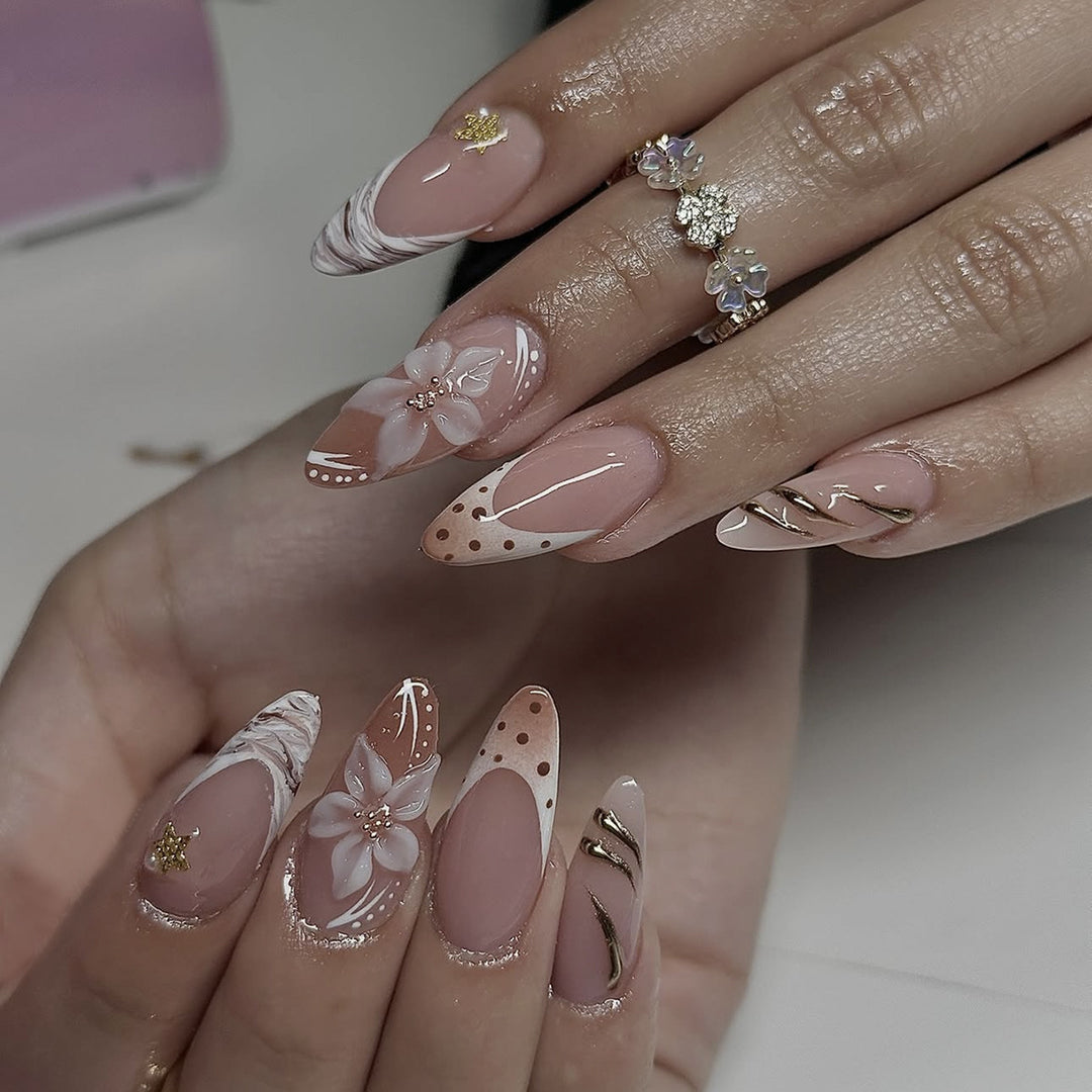 Artificial nail set with floral and elegant details Kalsten