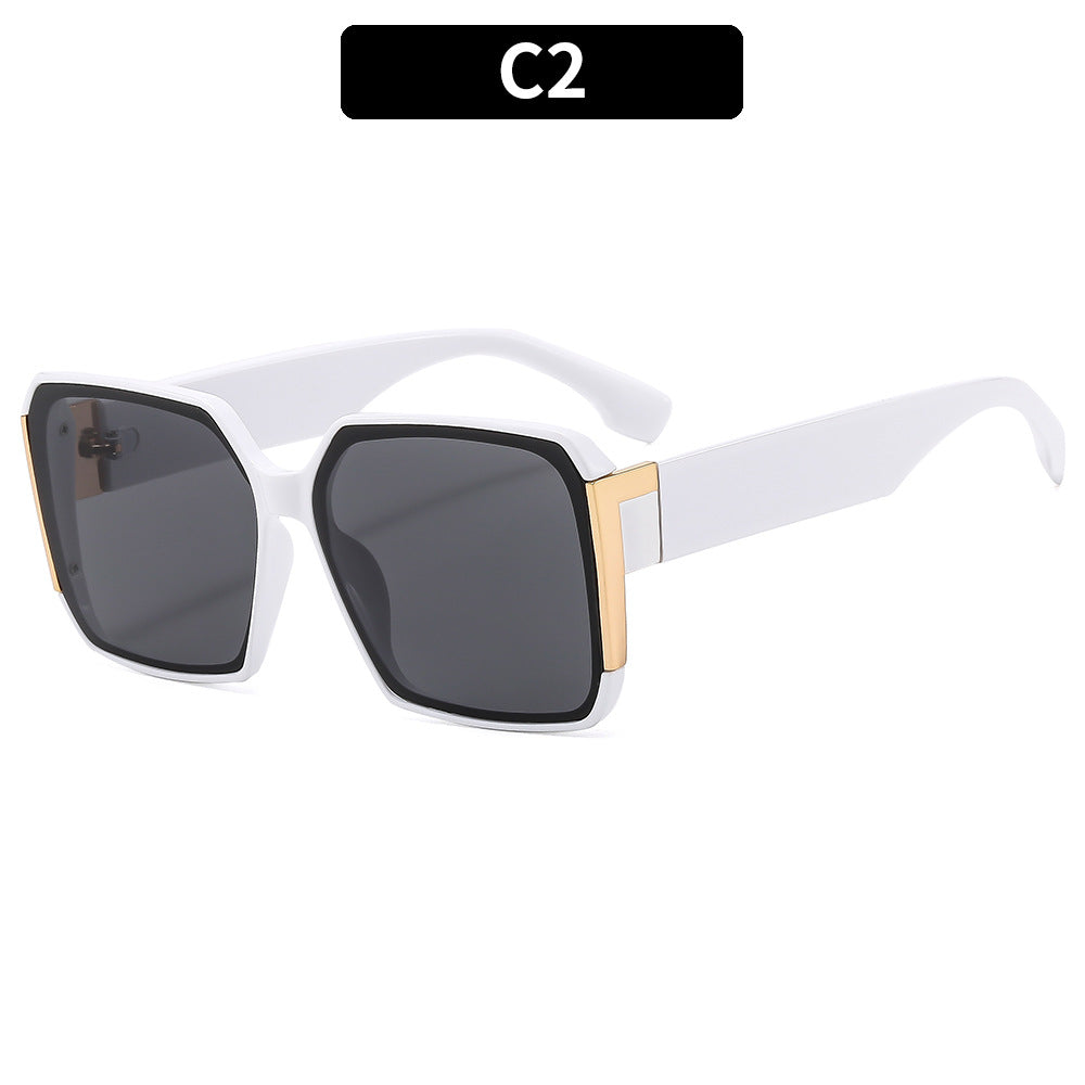 Retro-Inspired Oversized Square Sunglasses